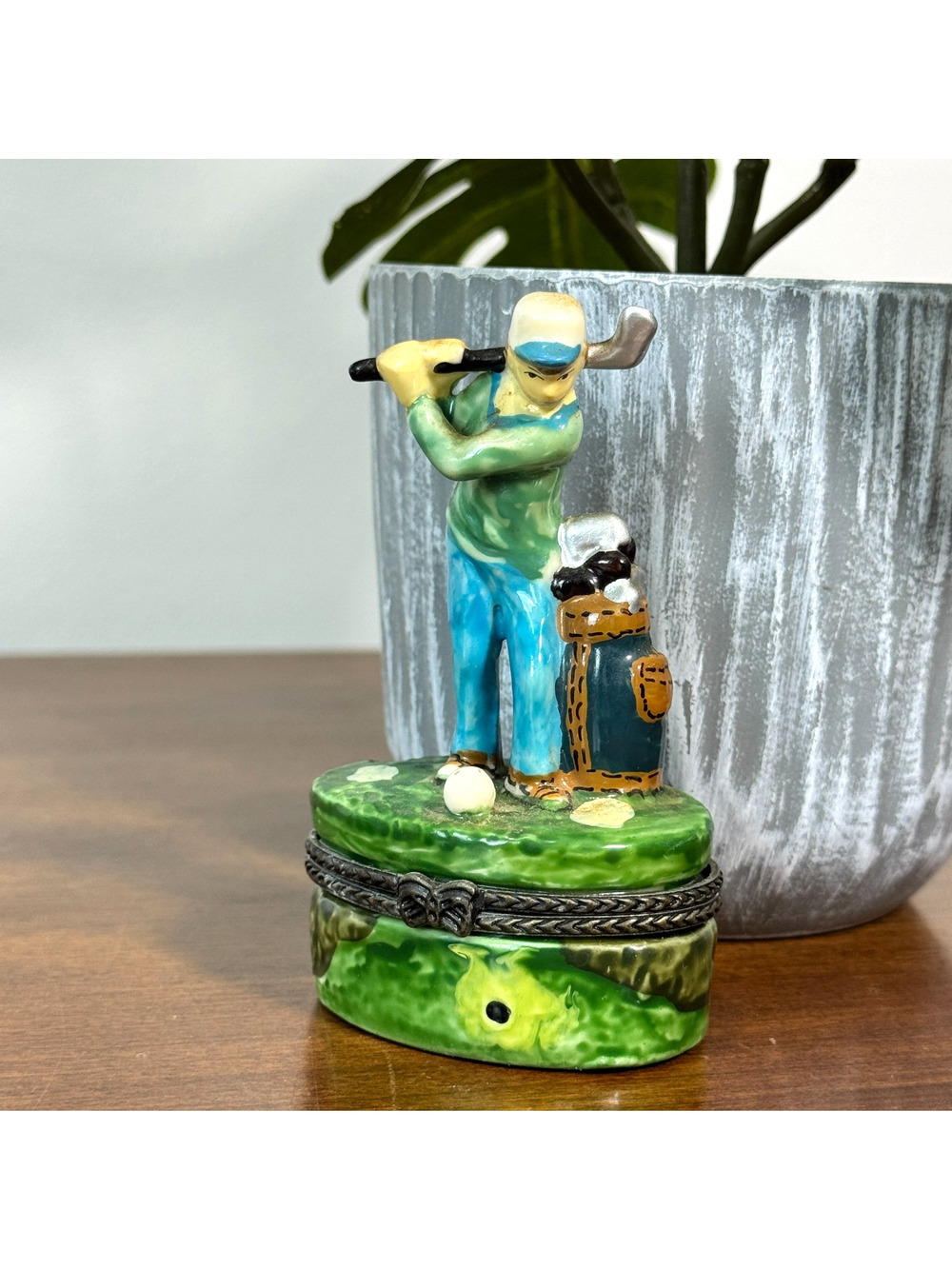 Golfing Trinket Box with Trinkets PHB Porcelain Hinged Golf Golfer 3.5"